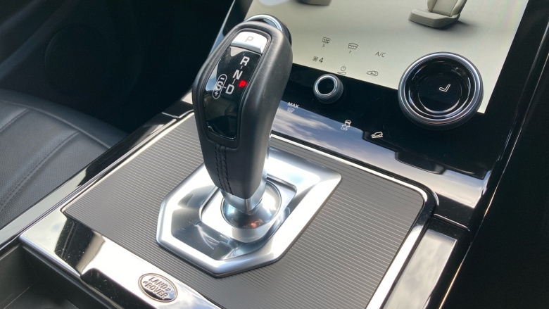 Land Rover Range Rover Evoque 2.0 D200 R-Dynamic SE 5dr Auto Diesel Hatchback